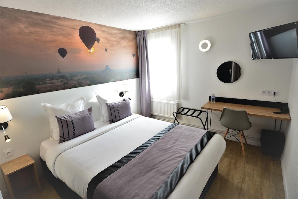 Logis Cris Hôtel et Restaurant - Lyon Sud-Est Room