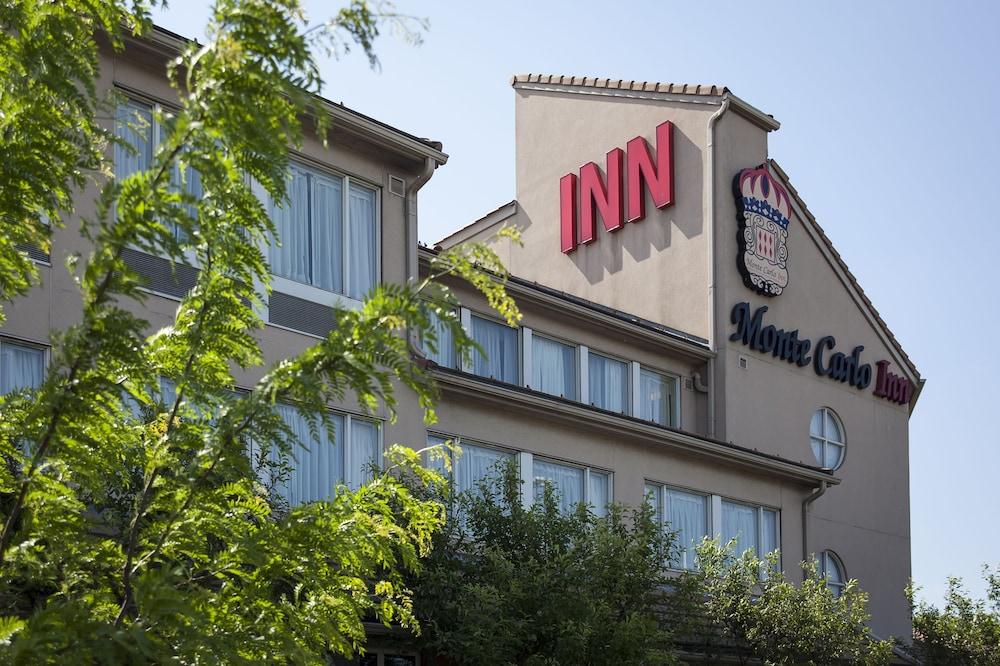 مونت كارلو إن أوكفيل سويتس المنطقة الخارجية