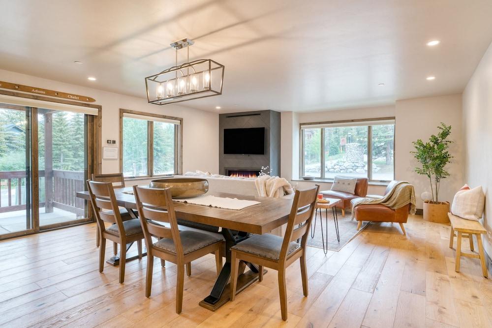 Snowflake by Avantstay Ski In Out Patio Room