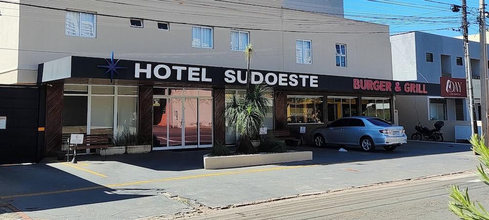 Hotel Sudoeste Exterior
