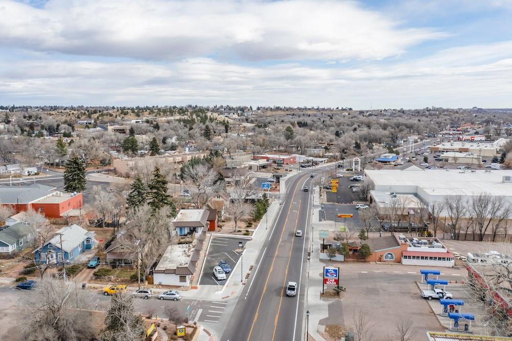 Quest Rest - Unit 7 Aerial View
