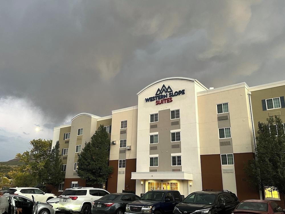 ويسترن سلوب سويتس