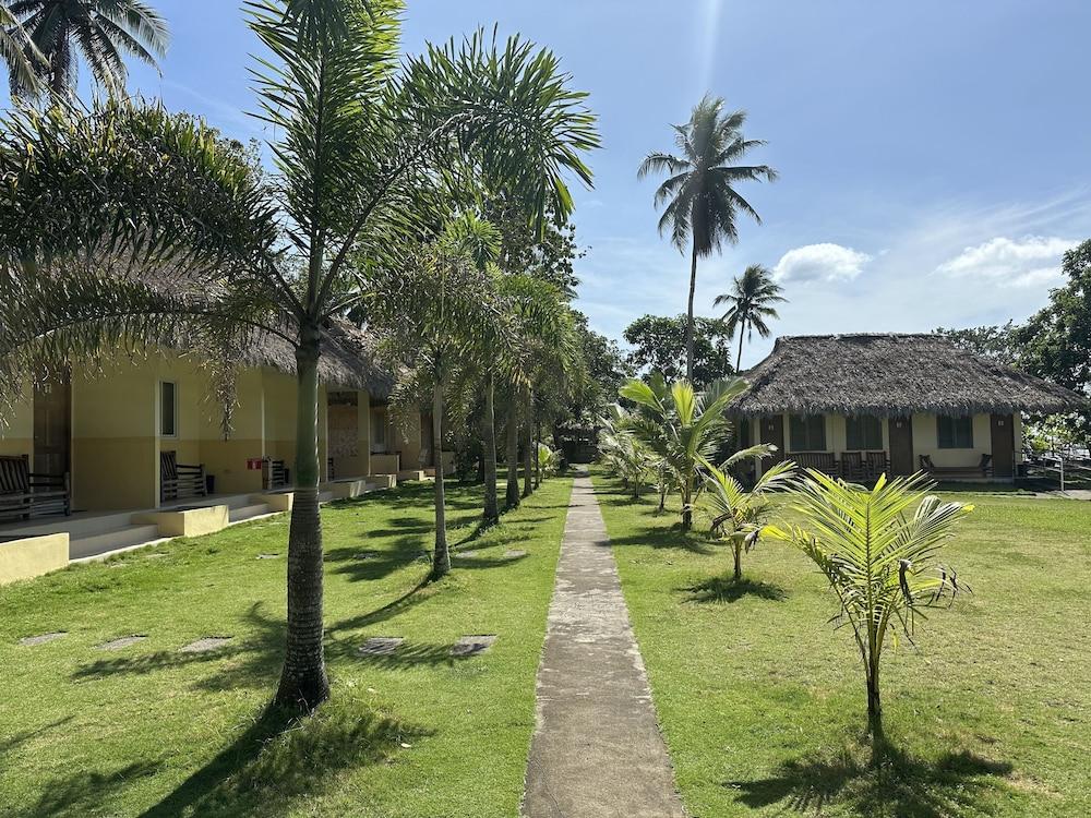 Dancalan Beach Resort Exterior