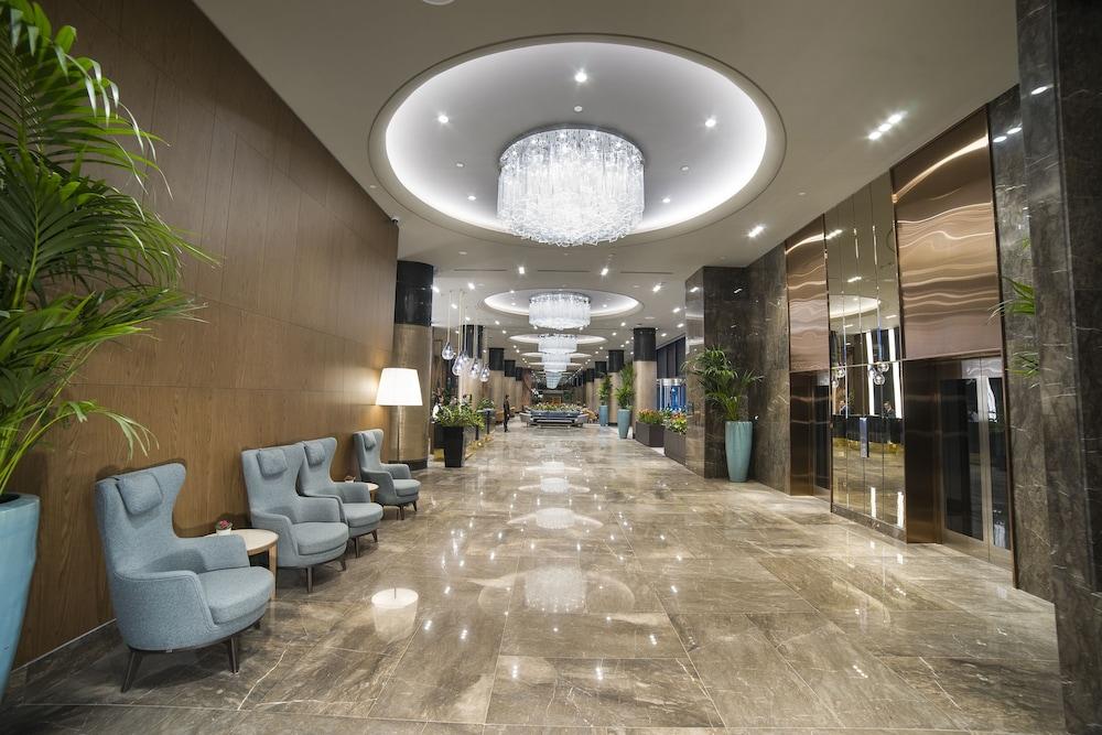 Radisson Collection Hotel, Vadistanbul Lobby