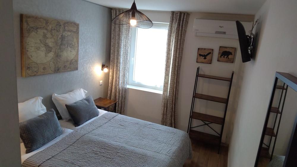 Logis Hôtel La Clé des Songes Room