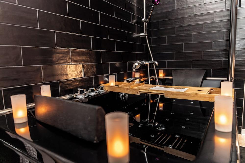 أبارت هوتل جلام 88 سويتس سبا إي ساونا مغطس خاص في المنتجع الصحي