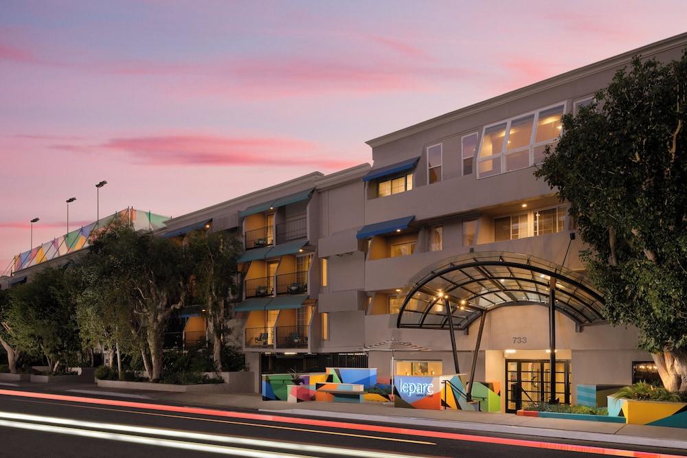 لو بارس آت ميلروس المنطقة الخارجية