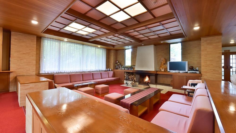 Fudoson-no-Yu Oyado Kotobuki Lobby Sitting Area