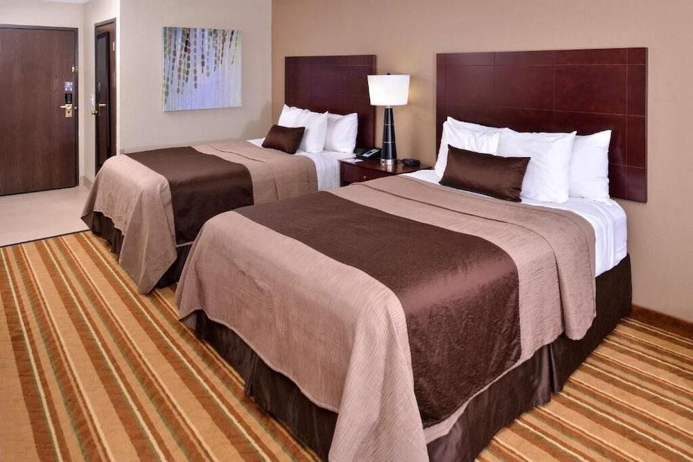 Old Mill Inn Room