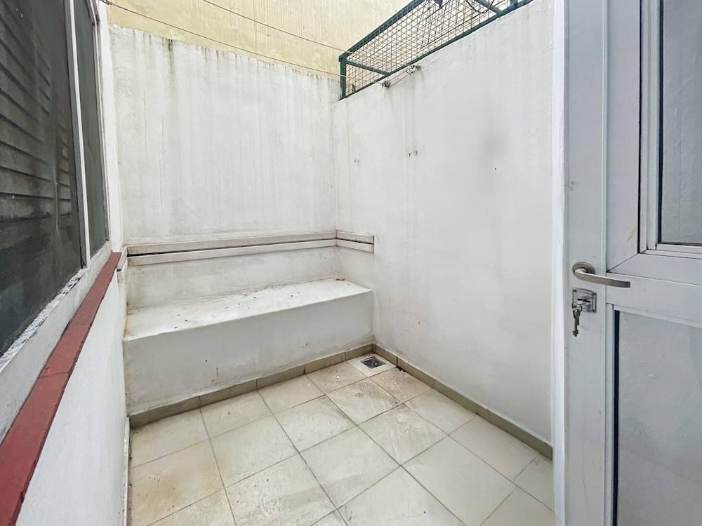 Cozy Studio in Palermo With Private Patio! Sauna