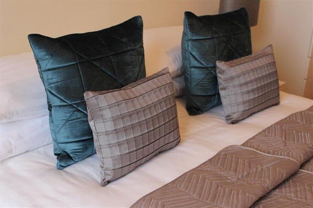 ذا ديسايد - نورث ويليز سليبس أب تو 7