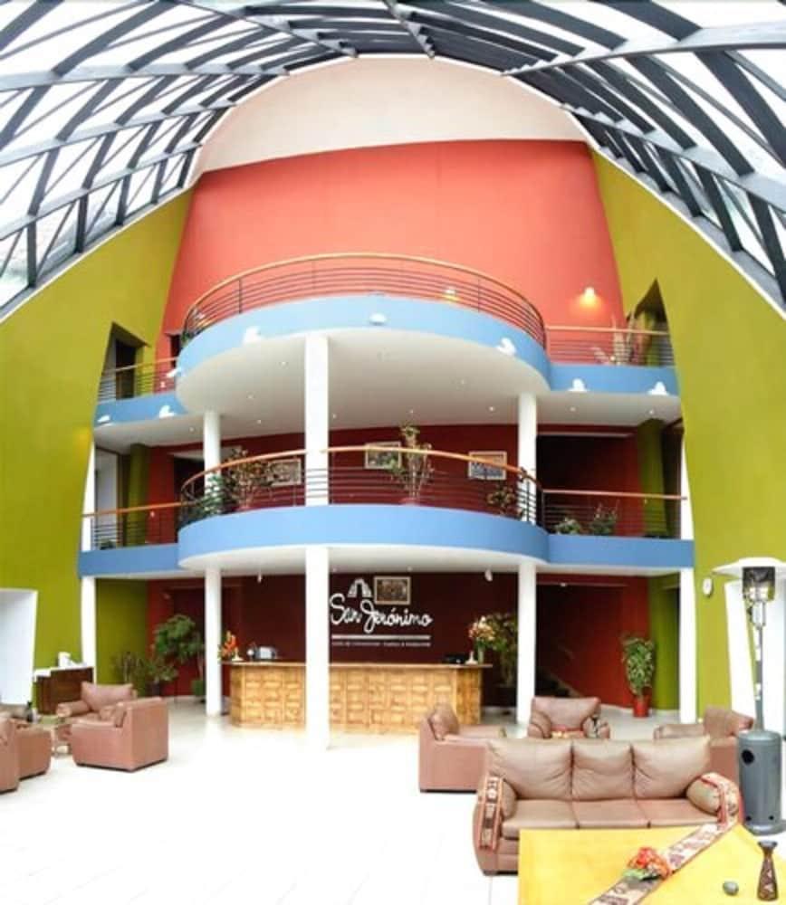 DM Hoteles Cusco Lobby Sitting Area