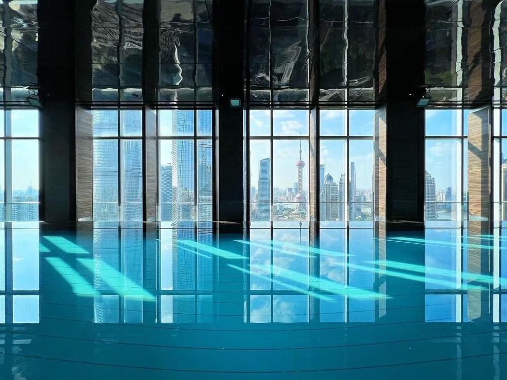 Regent Shanghai Pudong Infinity Pool