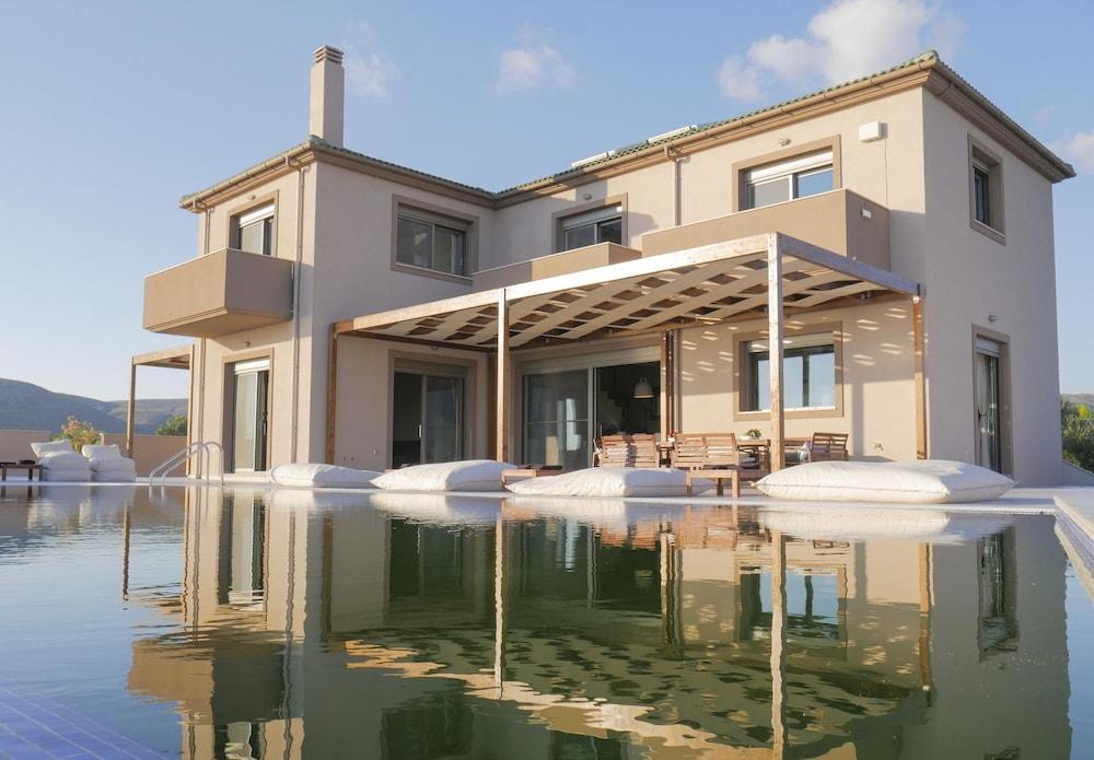 Afrala Summerhouse