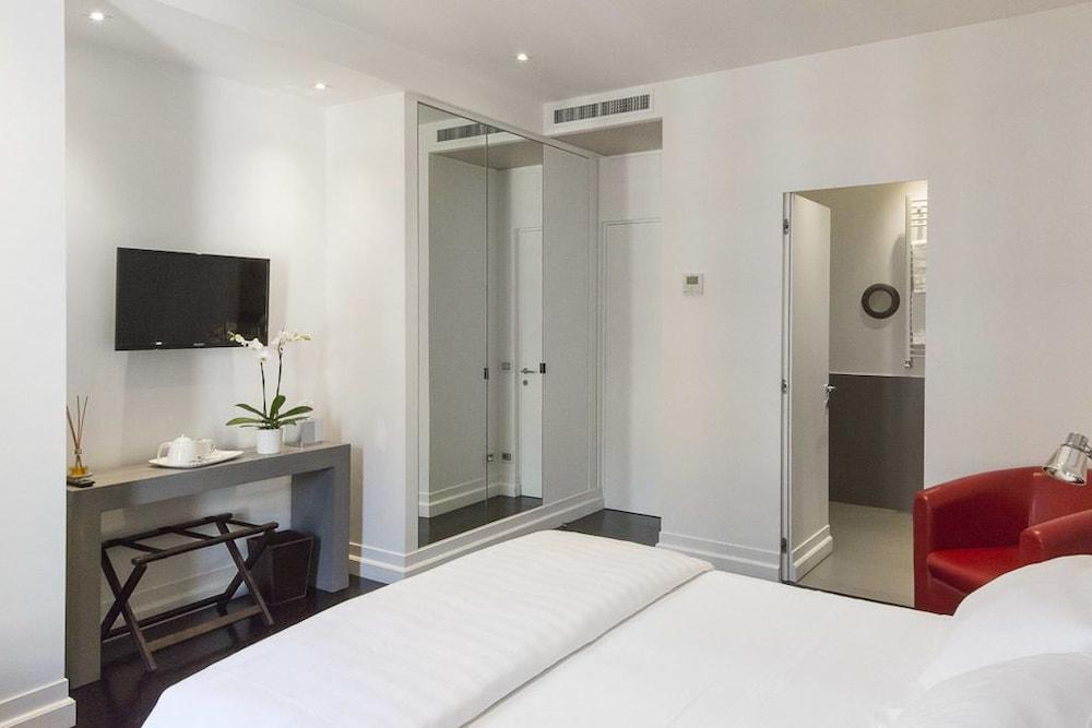 Xenia Guest House Room