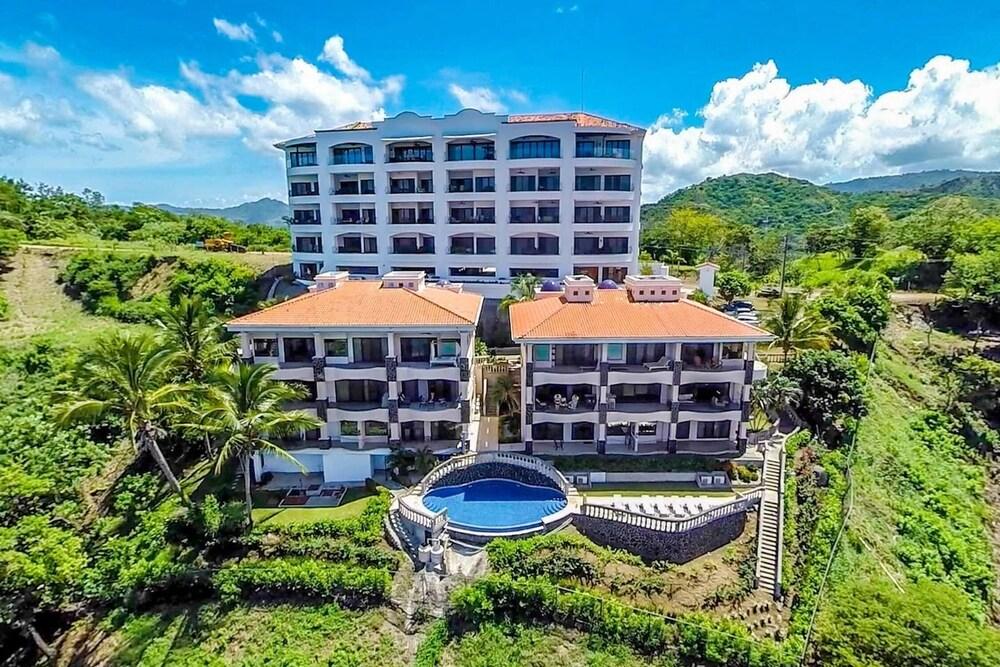 Dazzling Ocean Views From Cliff in Flamingo - Magnificent Inside and Out Exterior