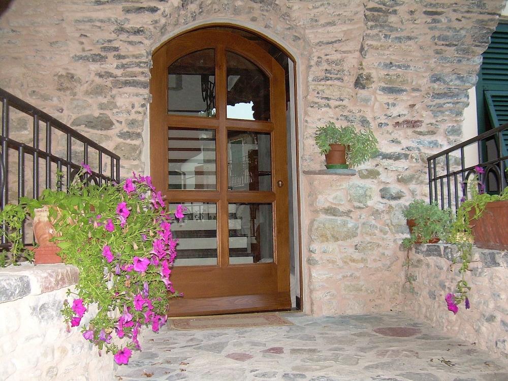 لا ميريديانا بي آند بي أفيتاكاميري المنطقة الخارجية