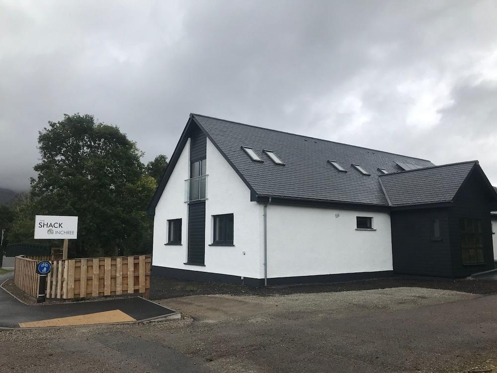 The Shack and Pods at Inchree Exterior