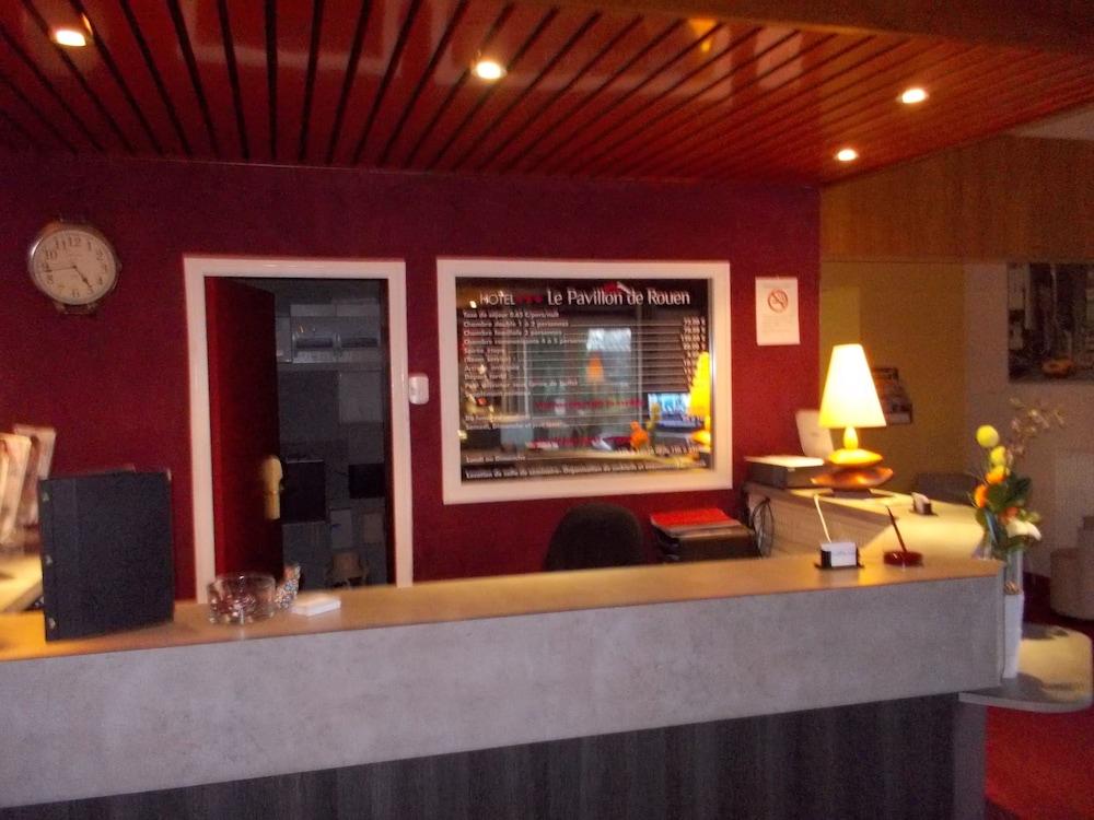 أوتل لو بافيلون دو روين منطقة الاستقبال
