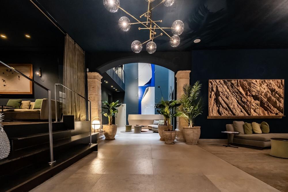 Sant Jaume Design Hotel Reception