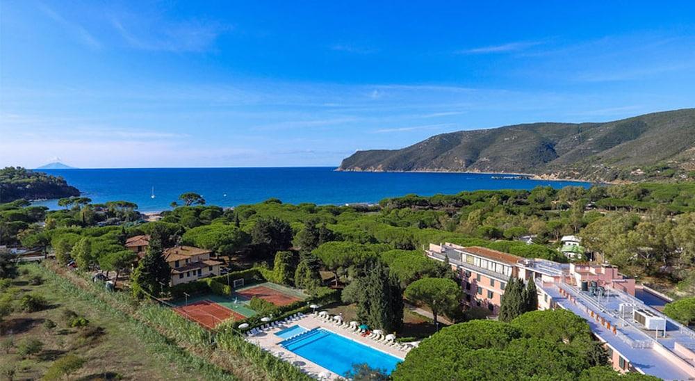 وابلا كلاب آند ريزورت لاكونا