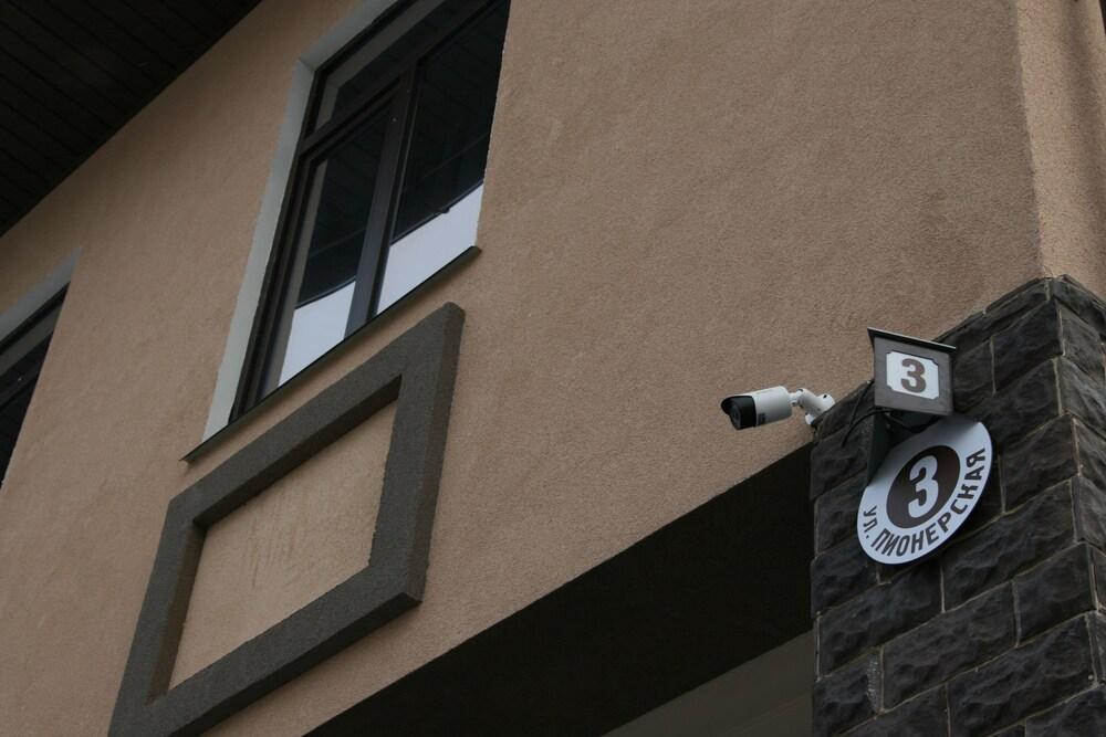 هوتل فلاديمير سكايا تفاصيل الفندق من الخارج