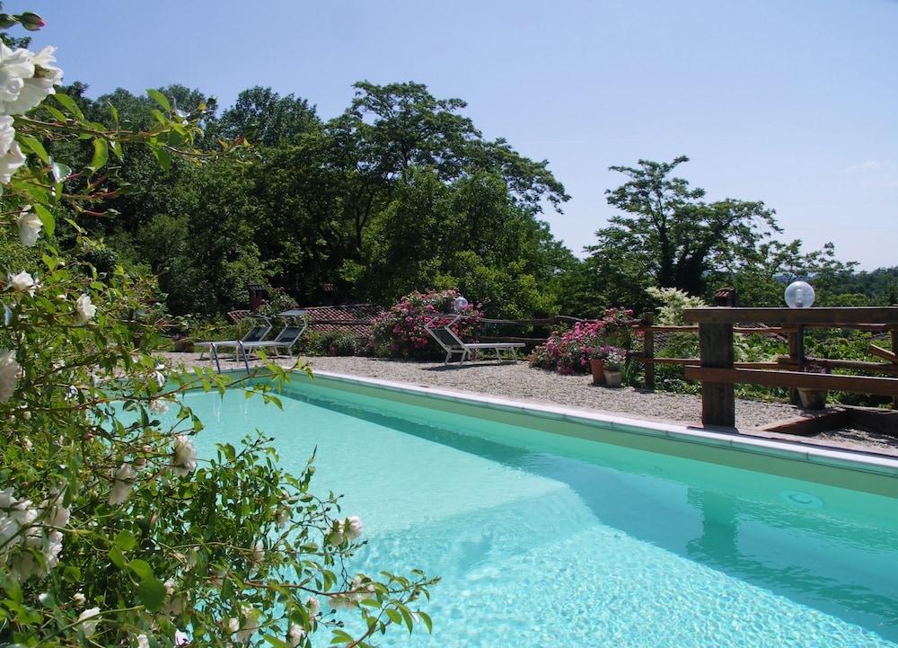 La Traversina - Agriturismo di Charme Outdoor Pool