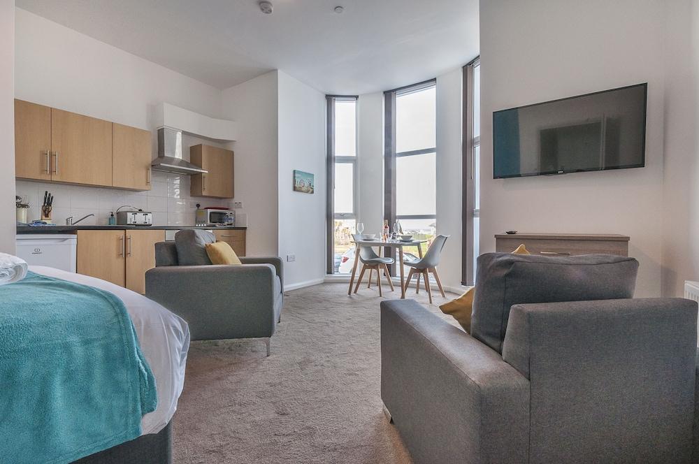 فايف واي أبارتمنتس