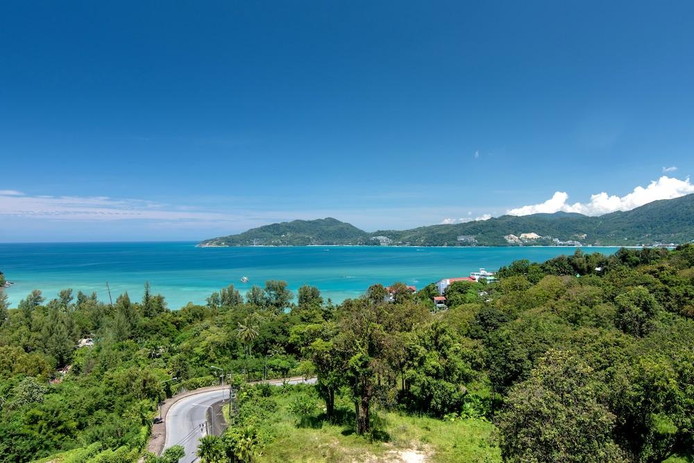 Crest Resort & Pool Villas Aerial View