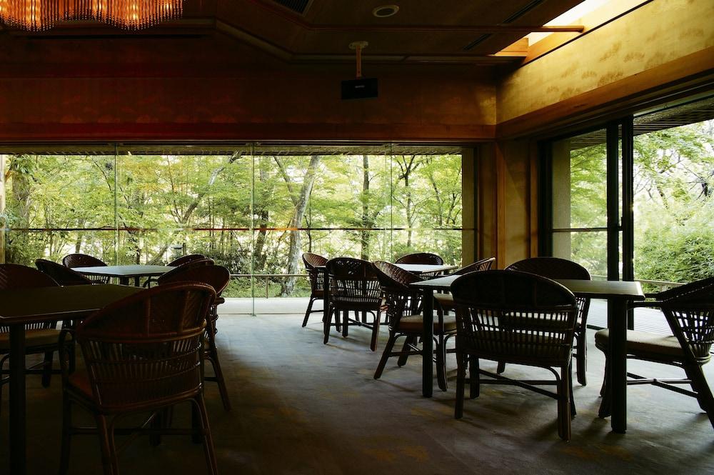 Sekizenkan Lobby Sitting Area