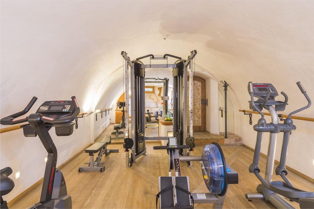 فندق زور تين مرفق اللياقة البدنية