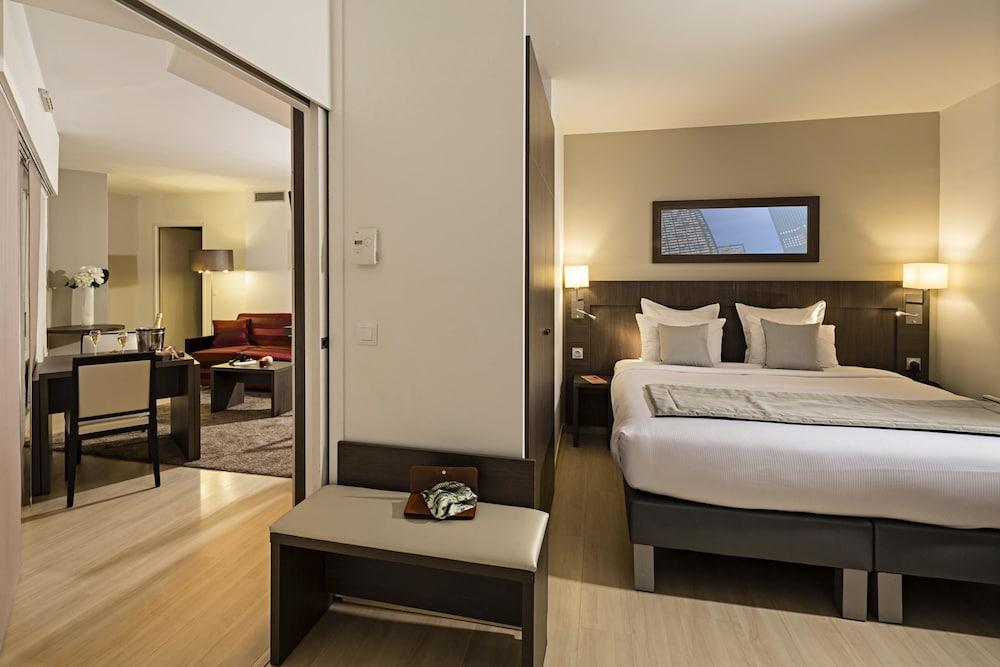 Residhome Courbevoie La Défense Room