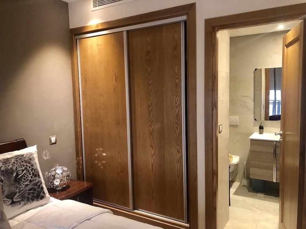 ستوديو فاخر في مطار الدار البيضاء حمام
