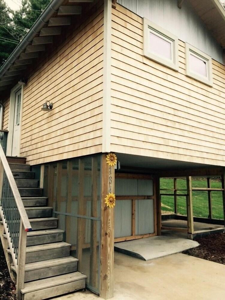 صن فلاور كوتيدج 1 بد روم كوتيدج المنطقة الخارجية