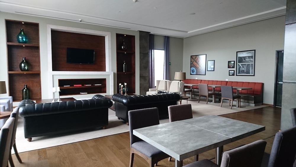 Hampton Inn by Hilton Durango Interior Entrance