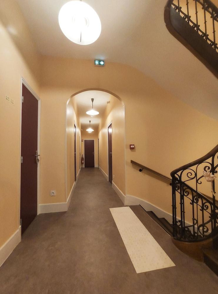 Hôtel Le Dormeux Interior