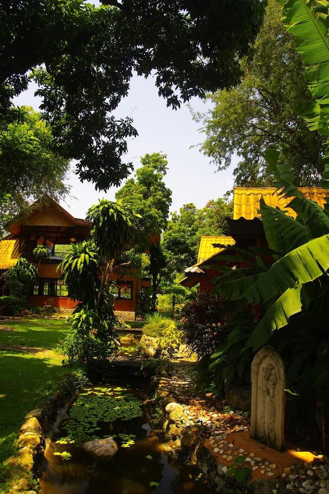 Areeya Phuree Resort Property Grounds