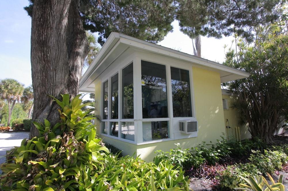 Beach Castle Resort by RVA Exterior