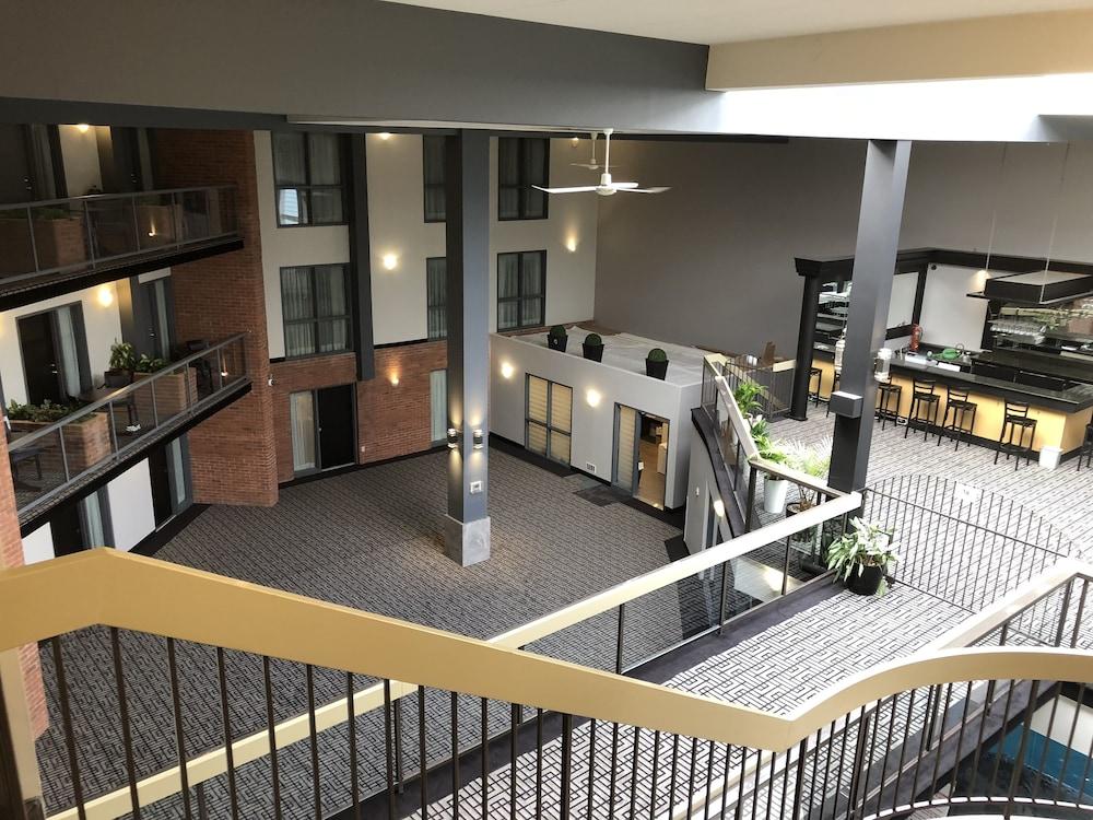 Best Western Laval-Montreal Interior Detail