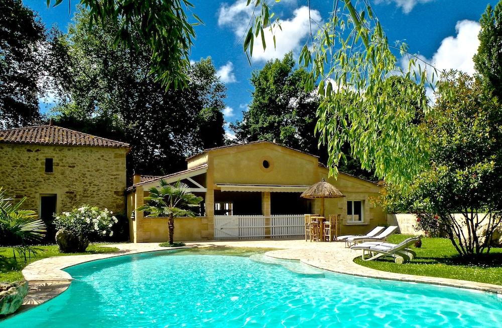 مولين دي ريوباسا بي آن بي دي شارم المنطقة الخارجية