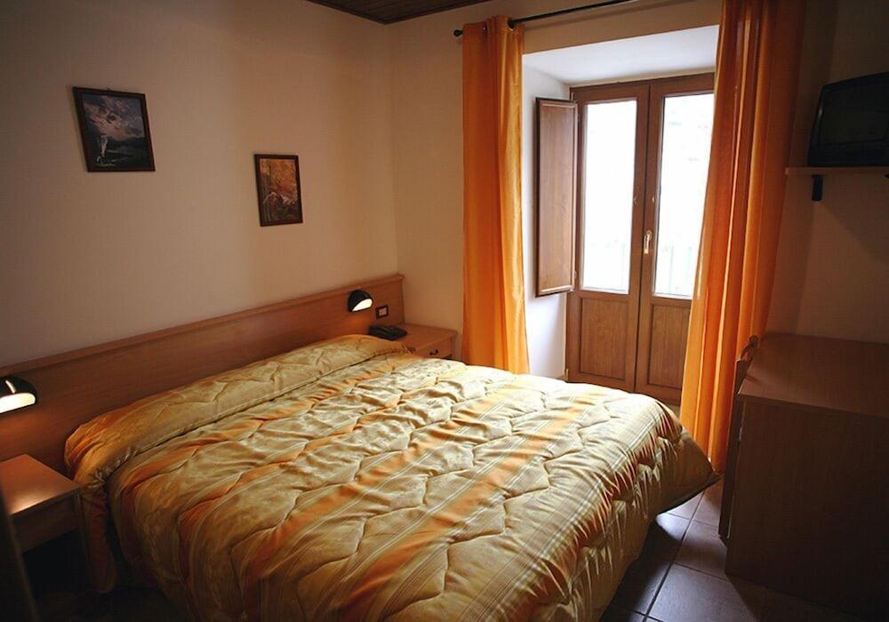 Albergo La Torre Room