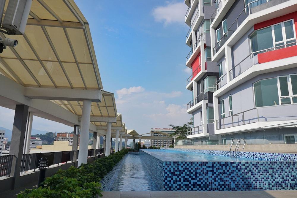 PM Octagon Ipoh Suites & Apartment Outdoor Pool