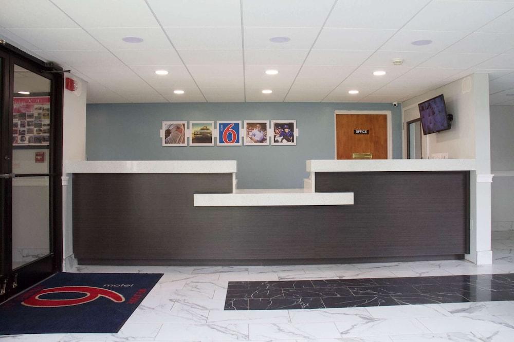 Motel 6 Suwanee, GA - Gwinnett Center