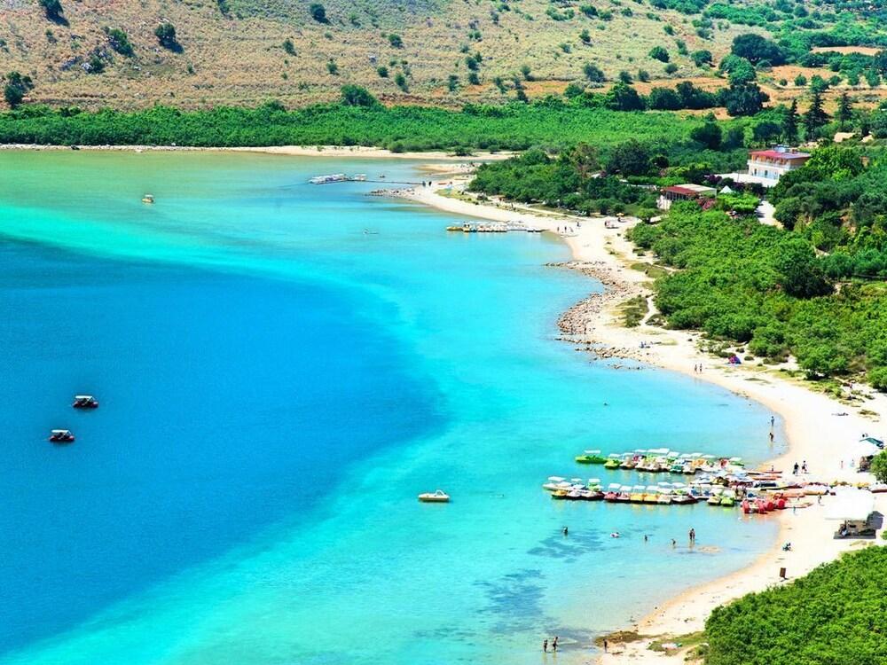 فيلا كريسيدا برايفت سويمينج بول أخرى