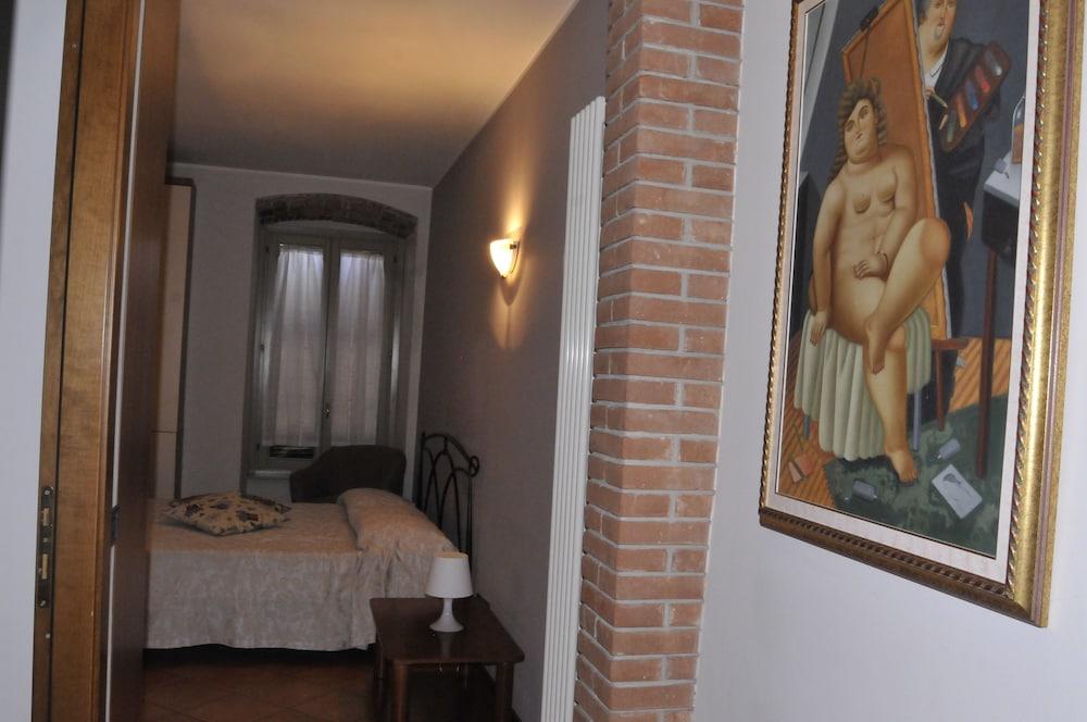 Antico Borgo Room