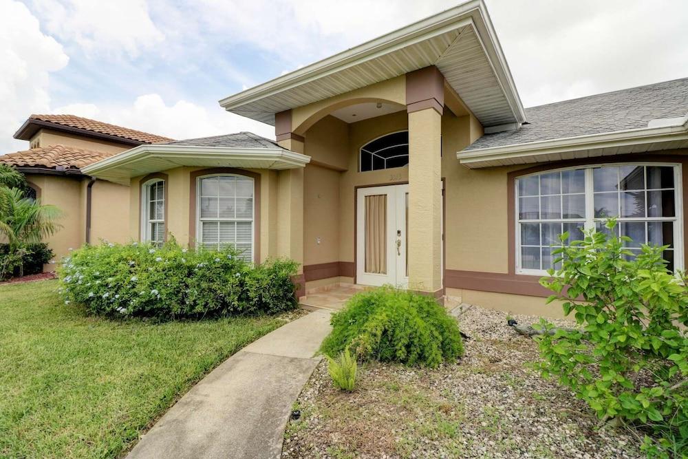3513 SW 29th Ave Exterior