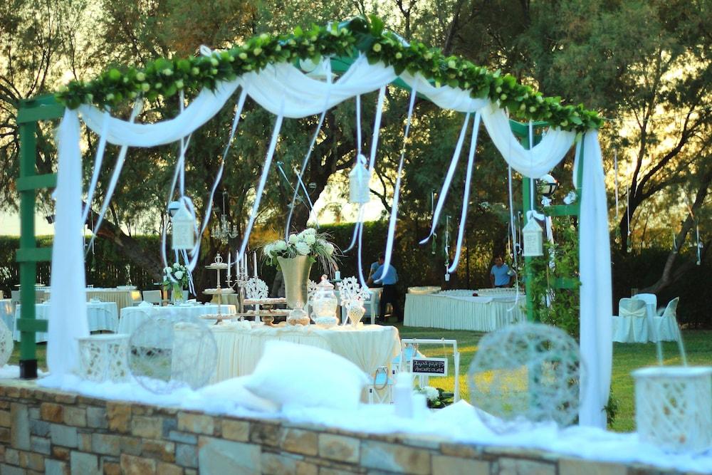 دوموتل زينا فولو المنطقة الخارجية