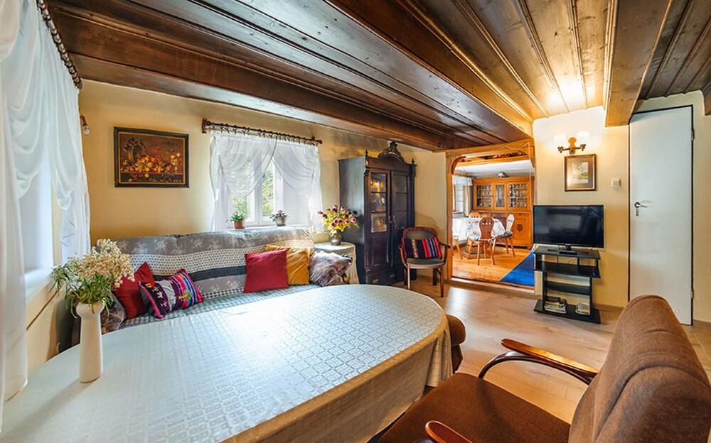 إفري سكاي كوفاري بودجورزي 42 داخلي