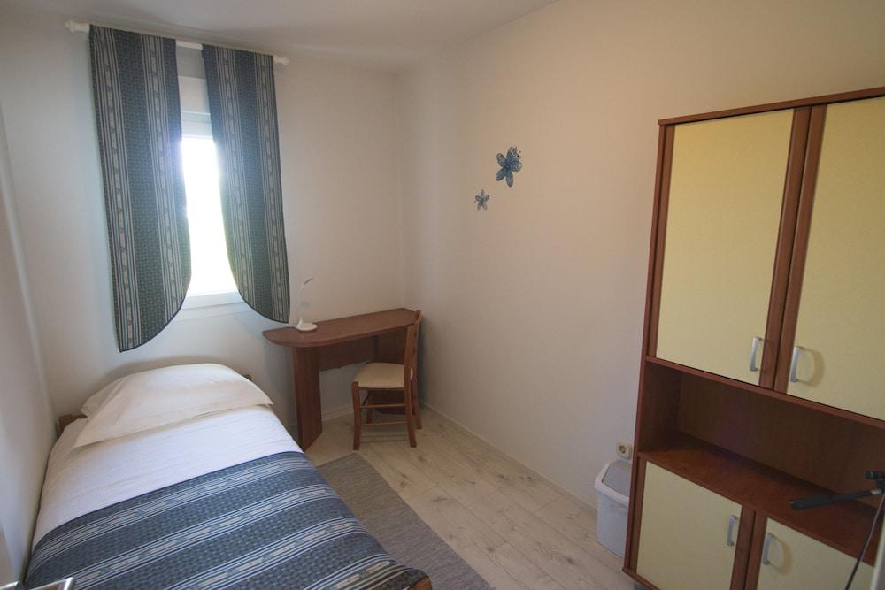 Cosy and lovely Villa Trosti with a pool Room