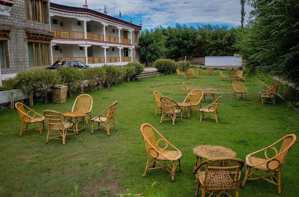 The Nature Residency - A Riverside Resort in Leh Exterior